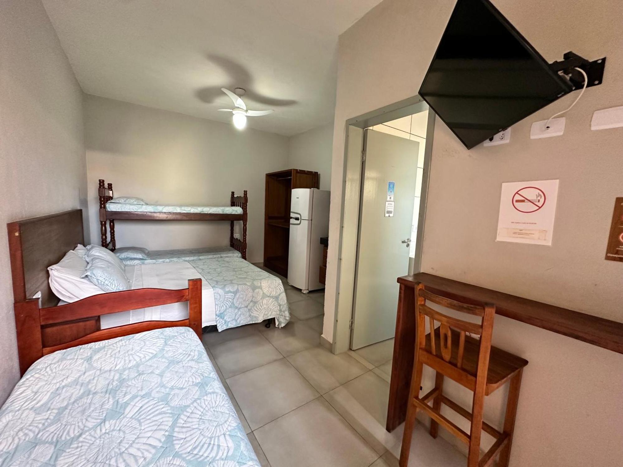 Pousada Praia Grande Hostel Ubatuba Buitenkant foto