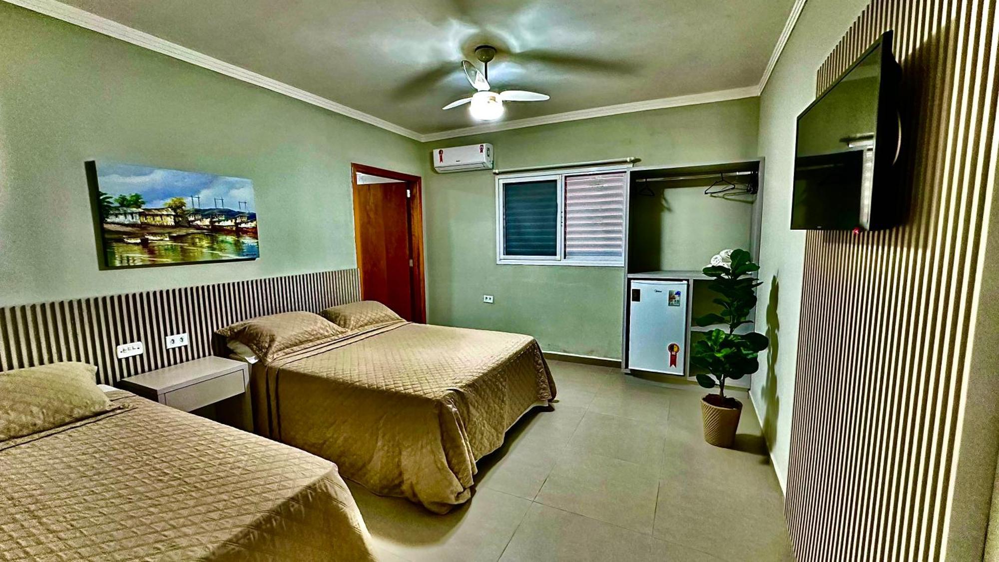 Pousada Praia Grande Hostel Ubatuba Buitenkant foto