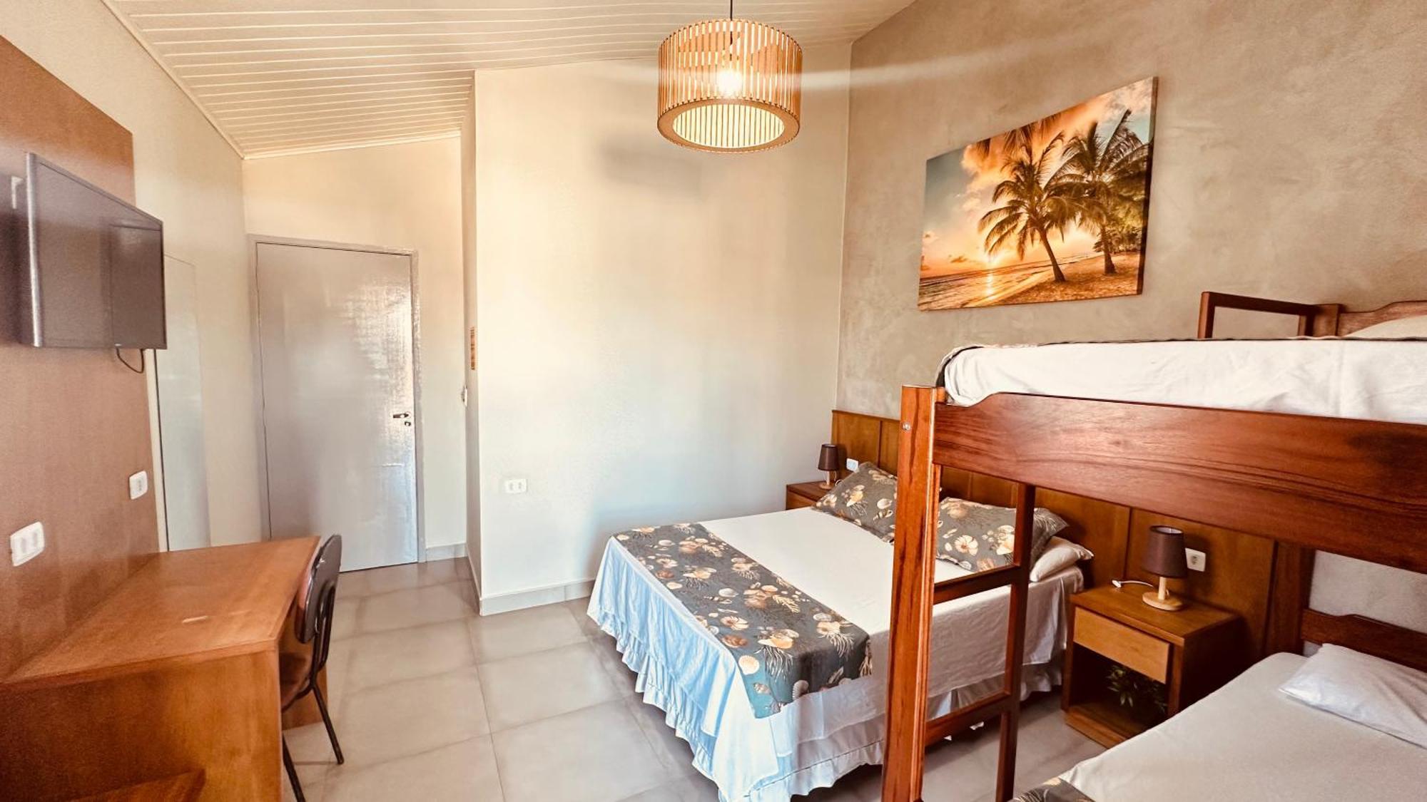 Pousada Praia Grande Hostel Ubatuba Buitenkant foto